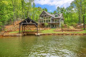 52 Emerald Shores Parkway