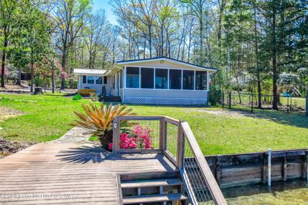 226 S Holiday Shores Dr