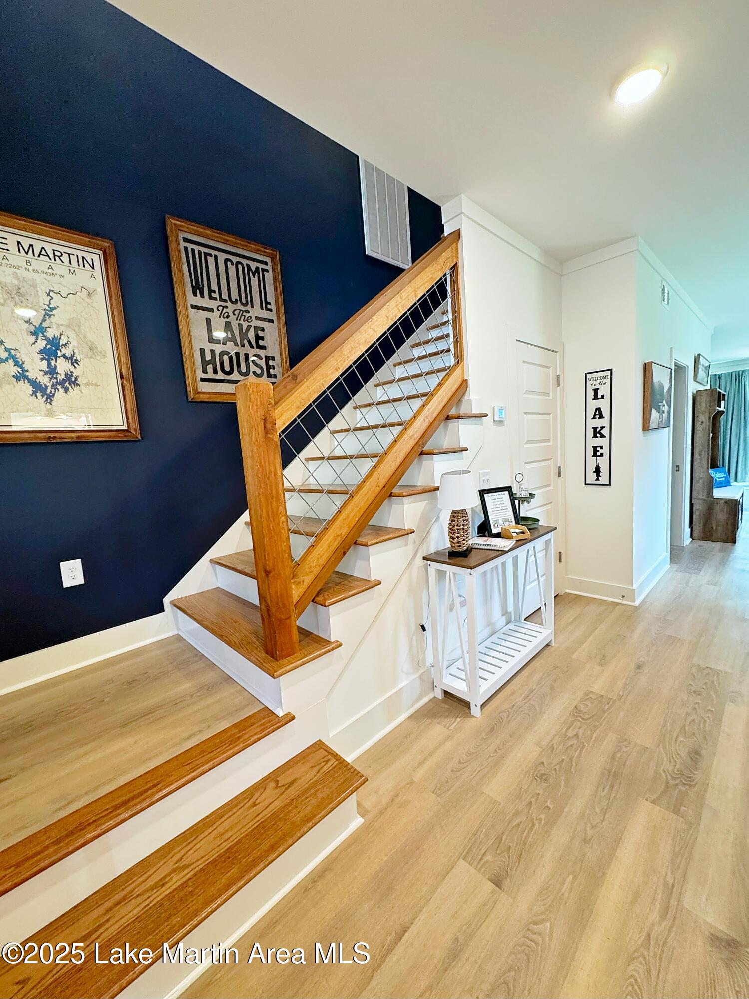Image 3: Staircase