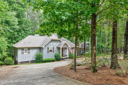 123 Village Cir