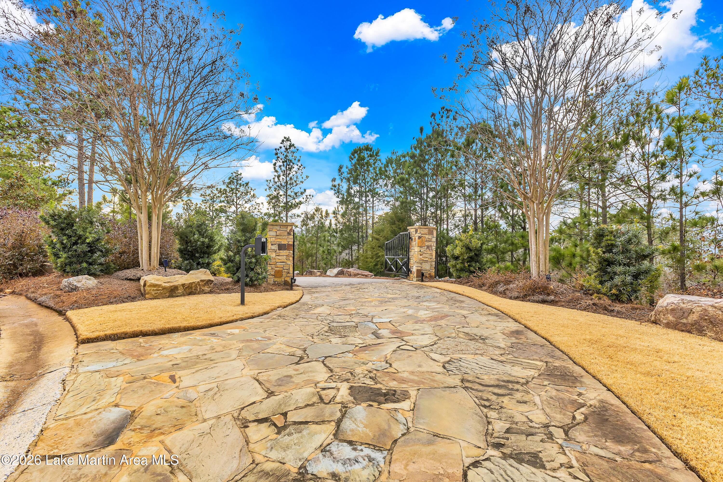 Image 2: reavesmedia-7053