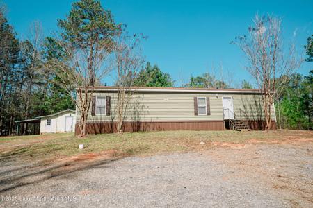 428 Farm Loop Rd