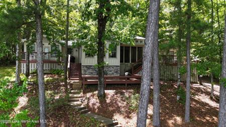 325 Sears Bluff