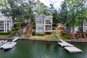 64 Cottage Loop