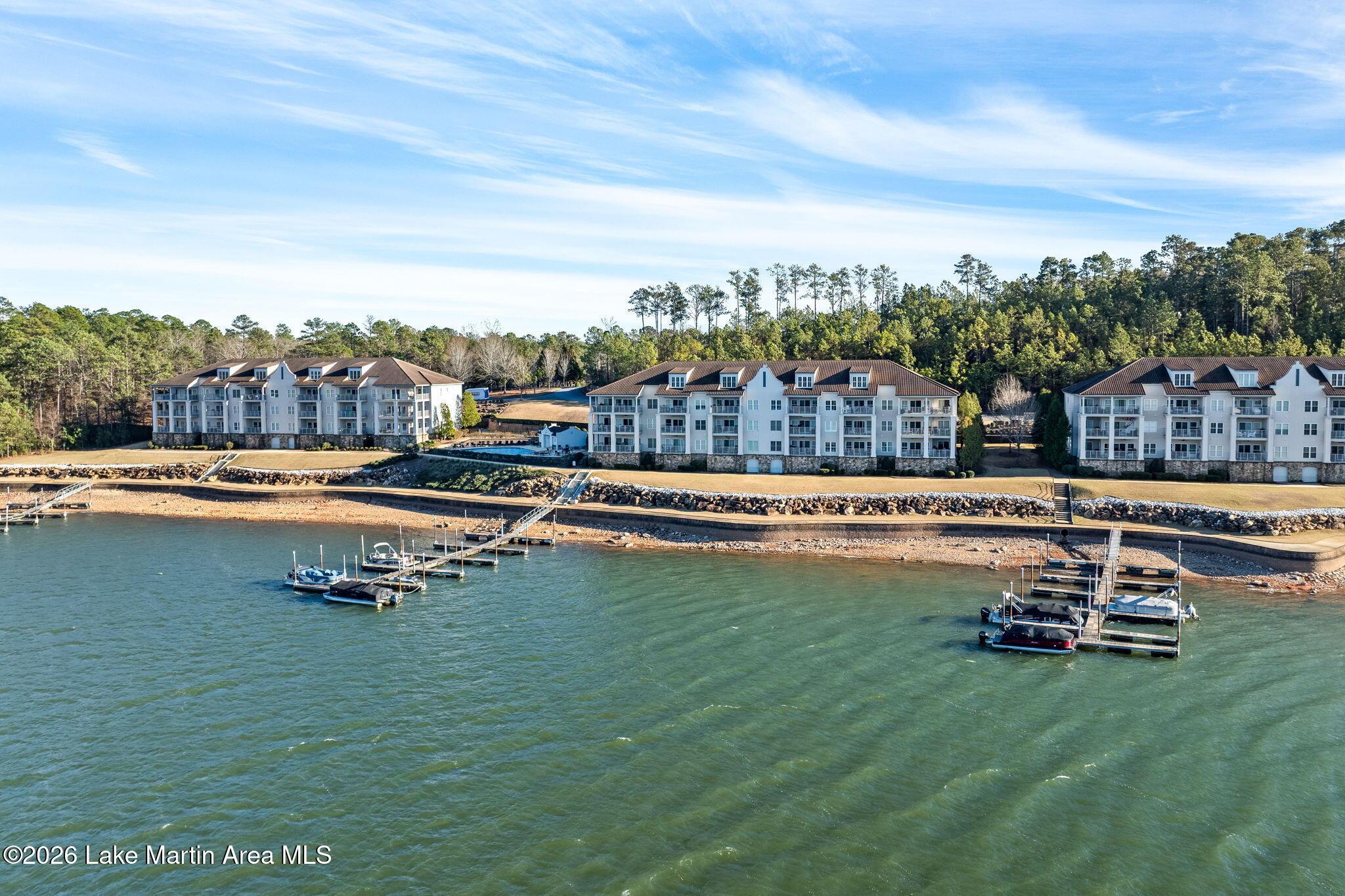 Image 3: 50 Crowne Pointe (18)