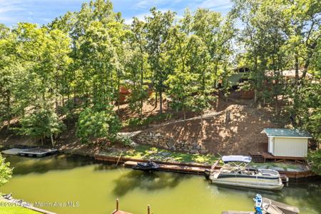 522 Driftwood Dr