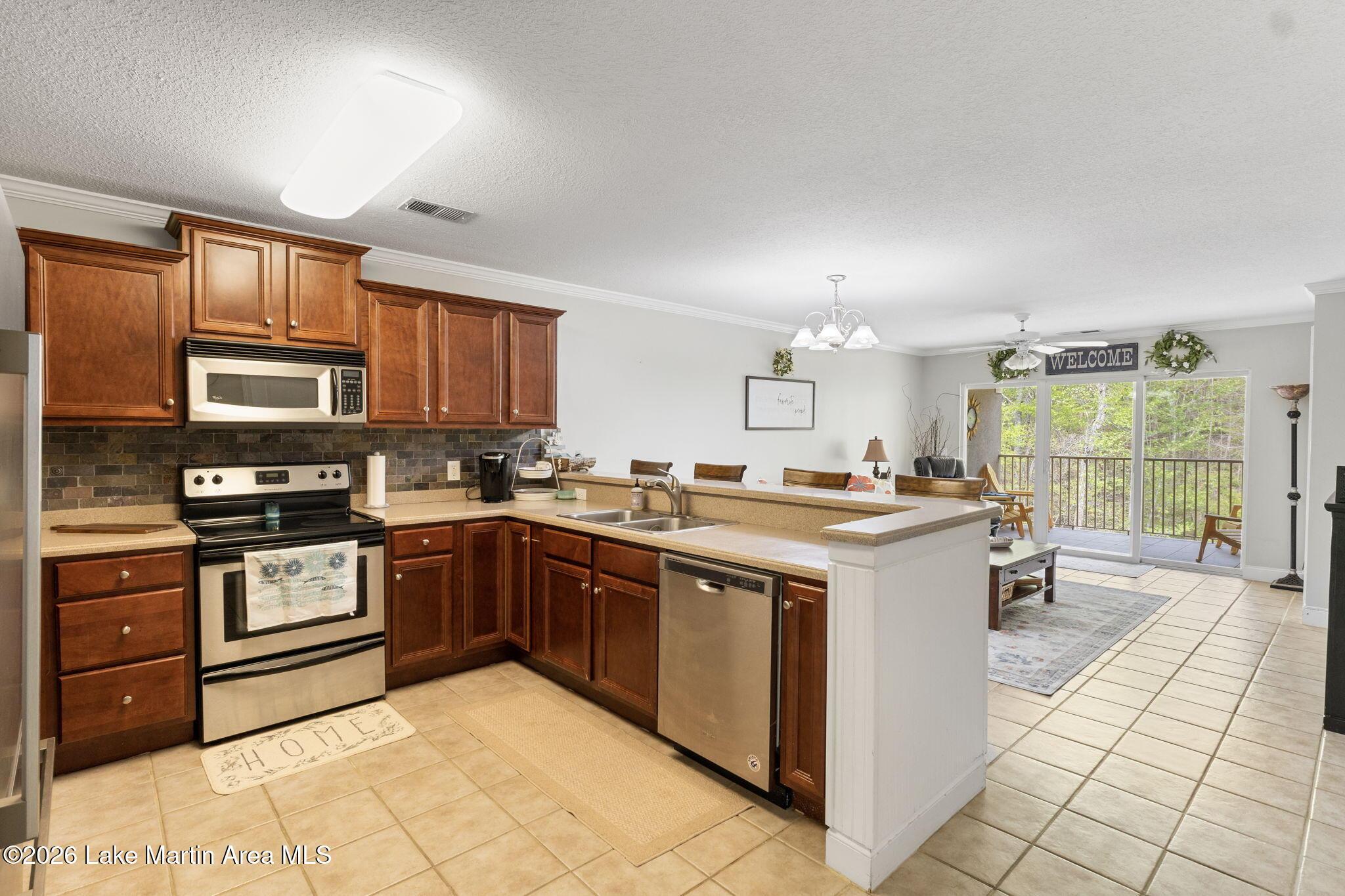 Image 4: 20-web-or-mls-DSC06244