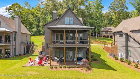 101 Landing Dr
