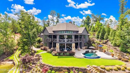 160 Dawson Pt