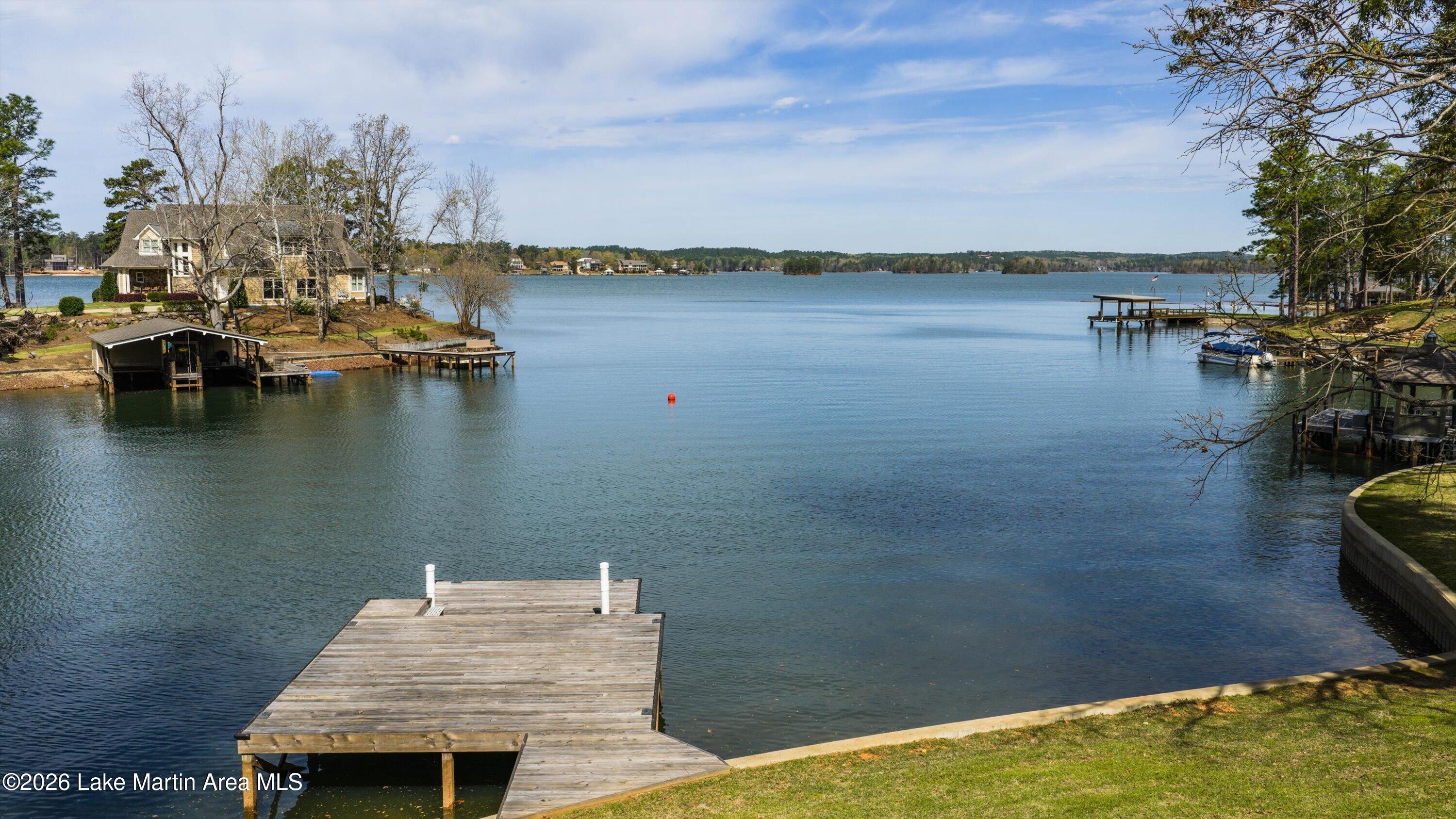 Image 4: Lake view