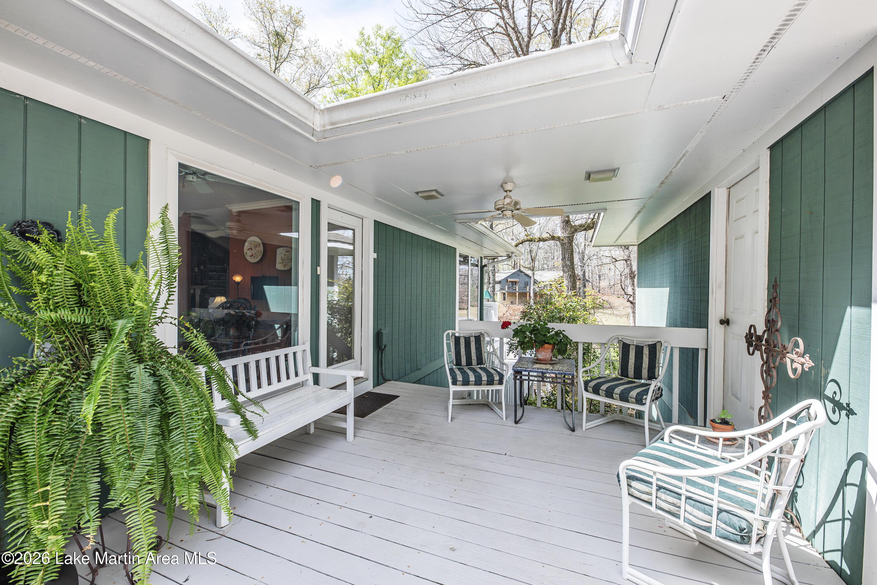 Image 4: Wildwood Side Porch
