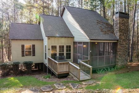 214 Camp Cir
