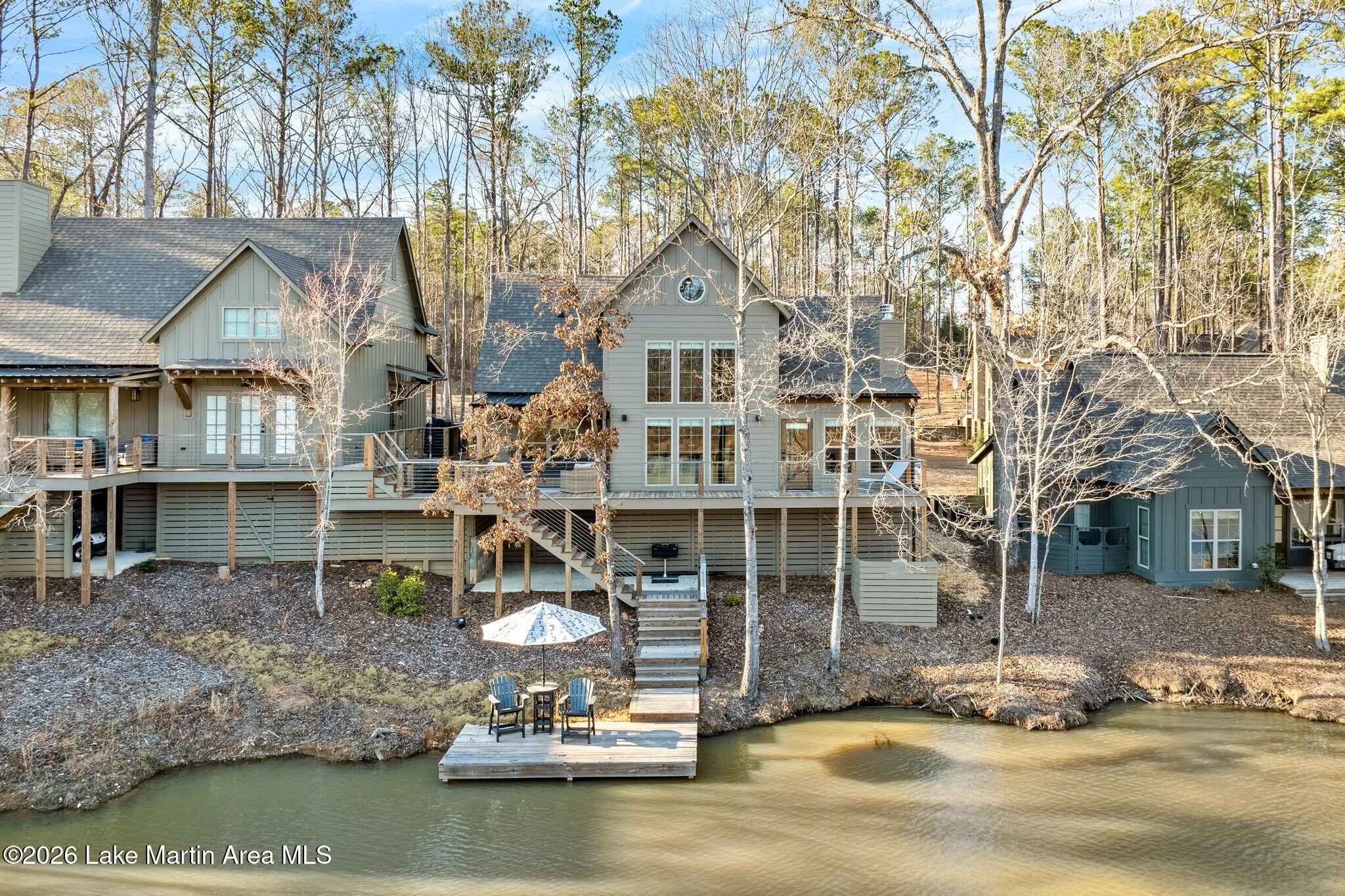Image 2: Lakeside fronting Private Lake