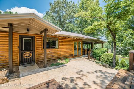 594 Driftwood Dr