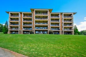 44 Stoneview Summit Unit 4202