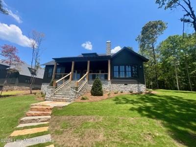 205 Water's Edge Dr