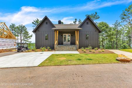 251 Long Leaf Pl