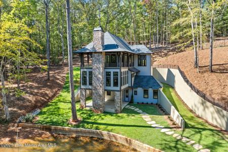 150 Teakwood Dr