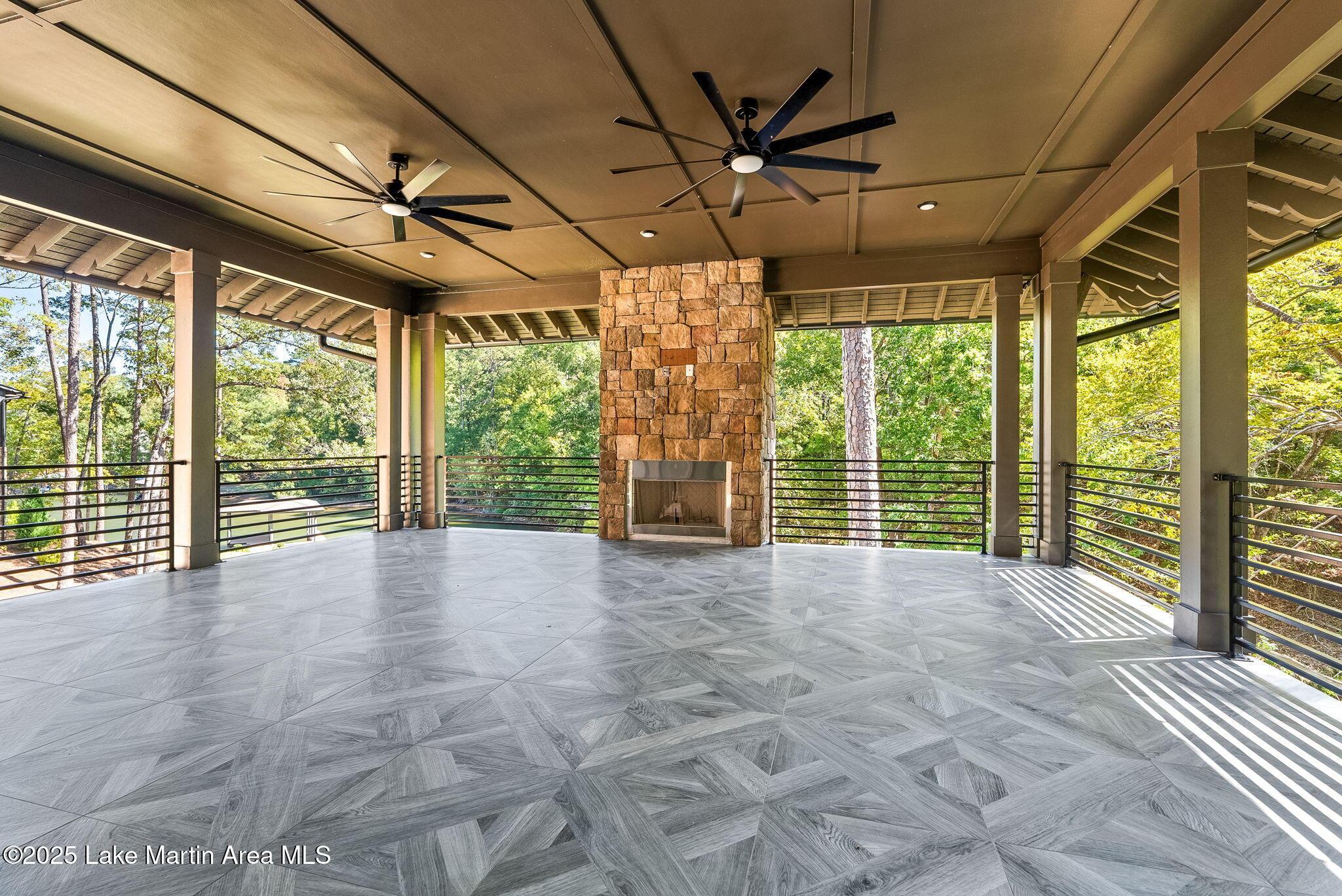 Image 4: 12-web-or-mls-150 Teakwood Dr-5