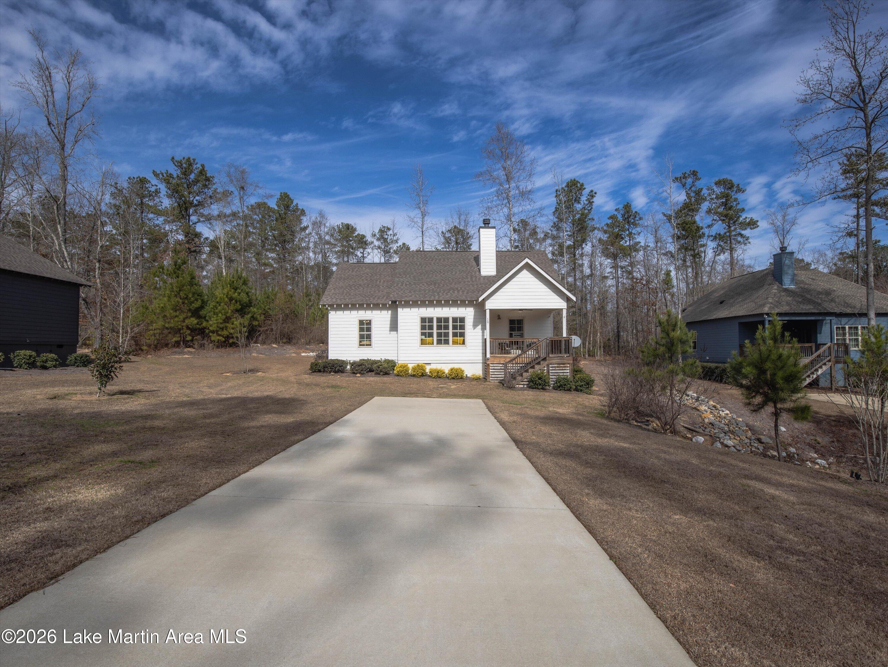 Image 3: Driveway