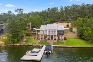 188 Lighthouse Crt