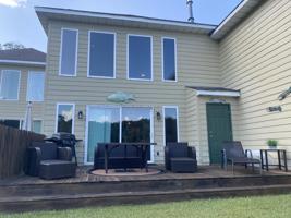 142 Paradise Pt