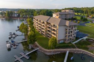 64 Stoneview Summit Crt Unit 5301
