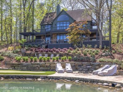 522 Ridgeway