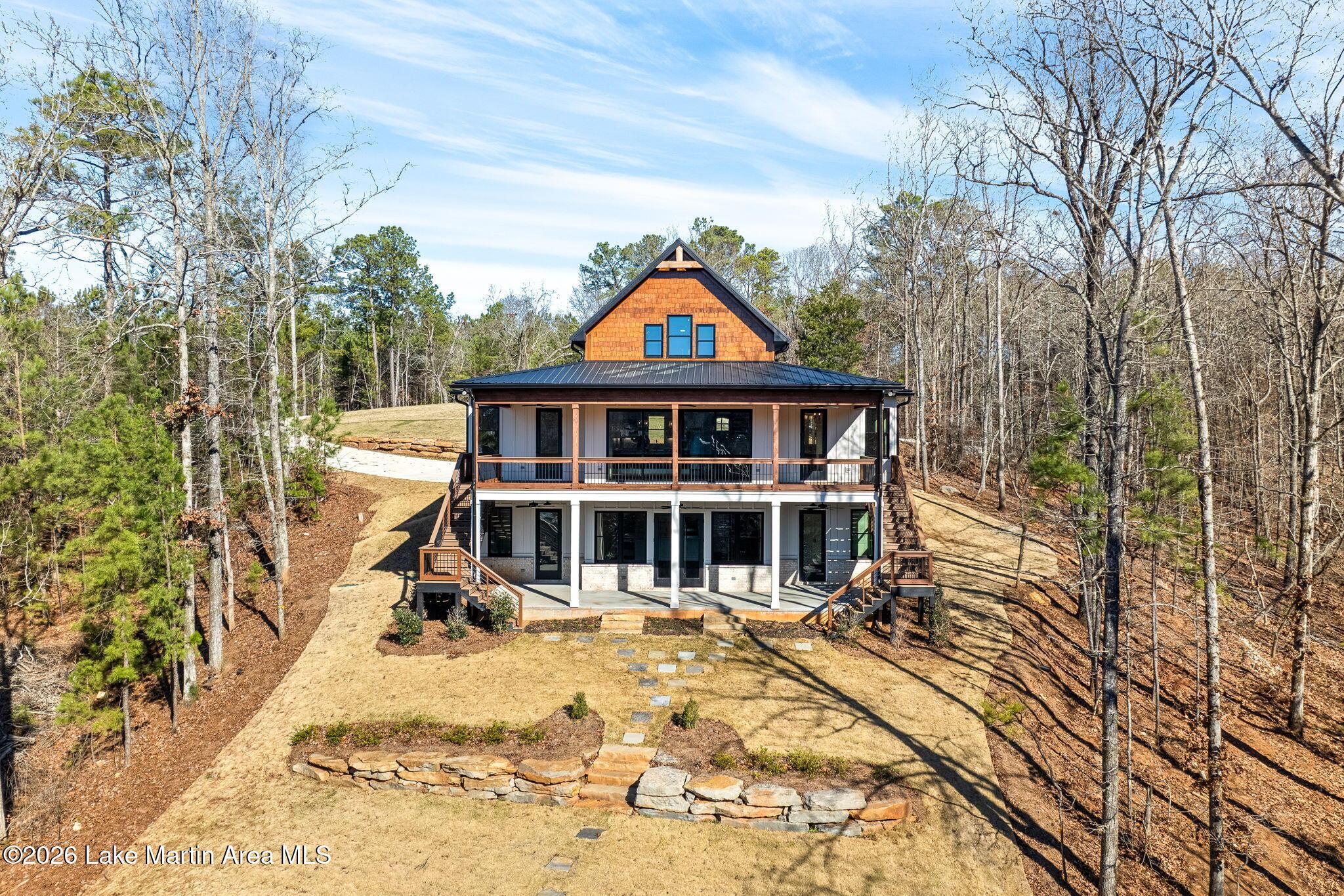 Image 1: 1.1-web-or-mls-819 Old Tree Rd-17