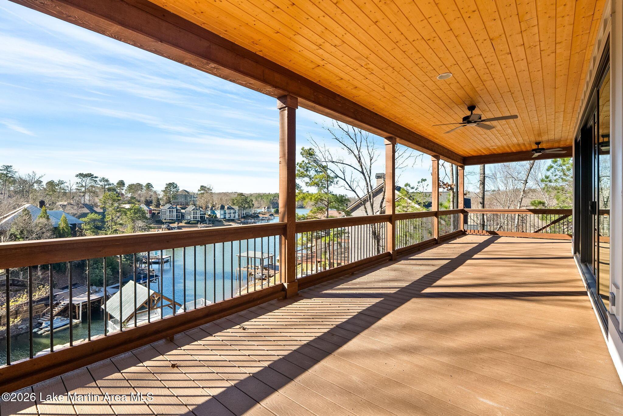 Image 3: 3.21-web-or-mls-819 Old Tree Rd-4