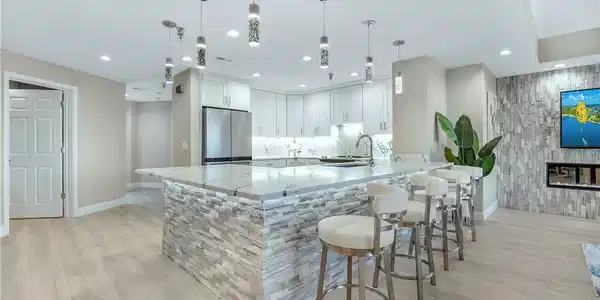 4800 Eagleview Drive