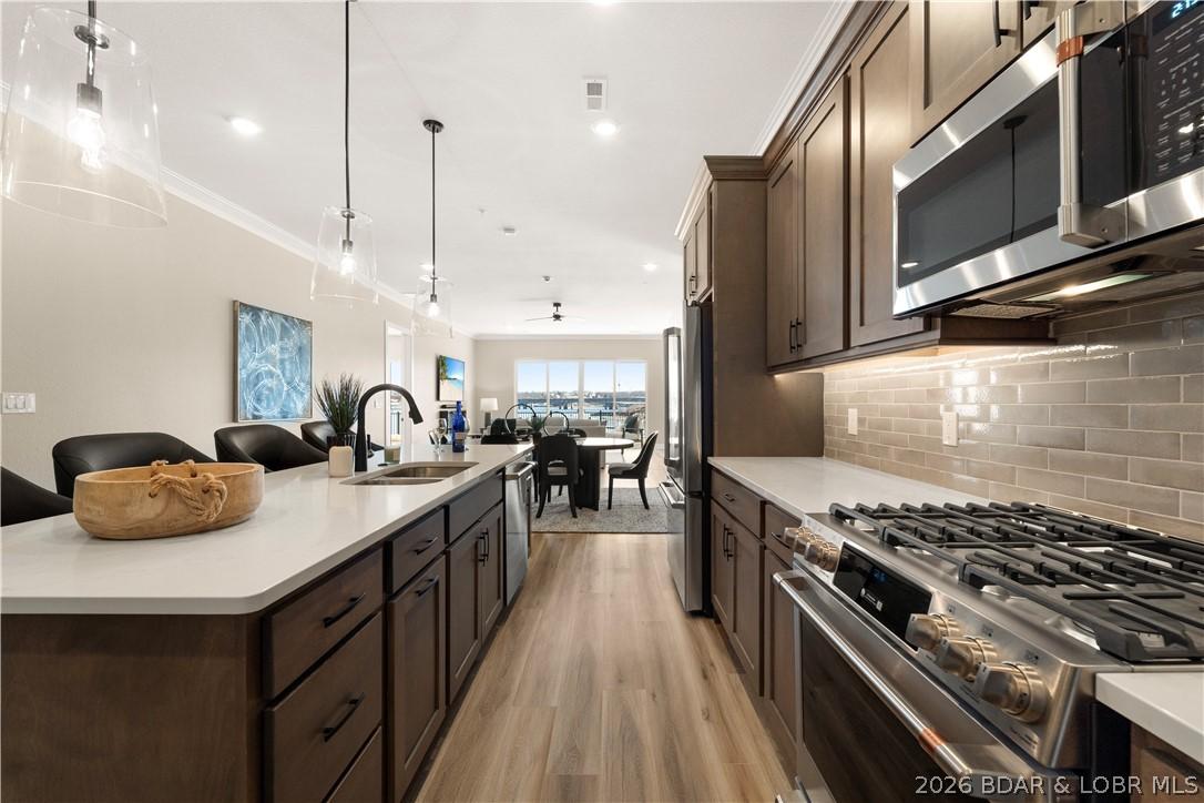 Image 3: These kitchens offer great counter space, breakfas