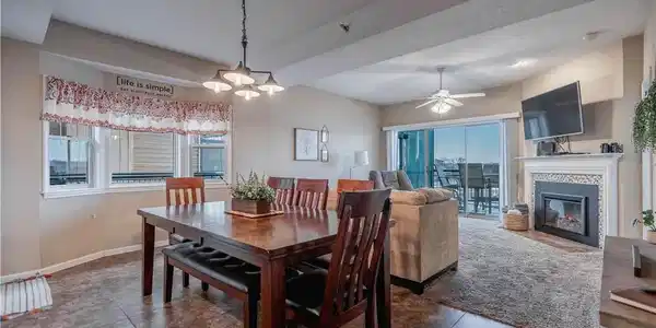37 Westshore Falls Court