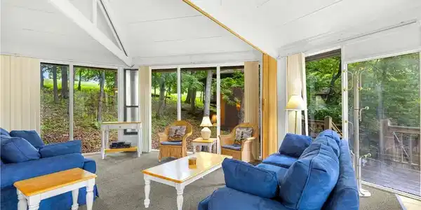 146 Tree Top Drive