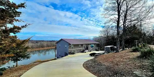 22155 Eden Circle