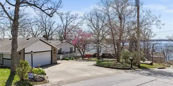 4645 Harbor Heights Lane