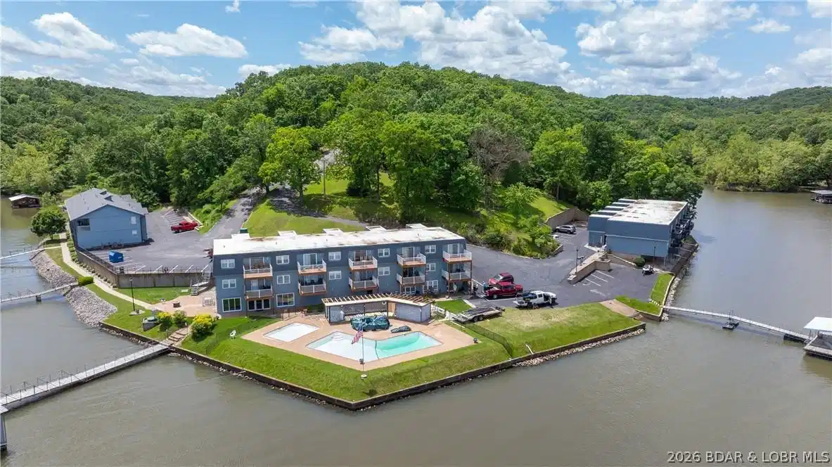 Image 1: Plenty of green space and unmatched amenities