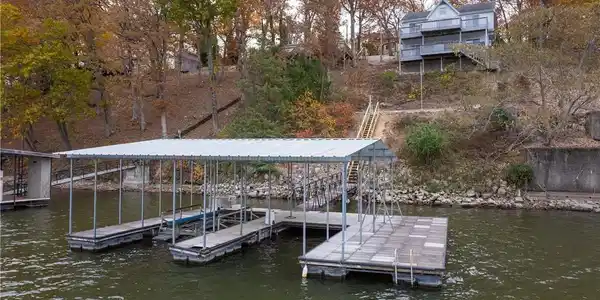 6504 Avalon Park