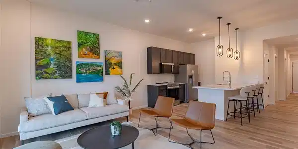 700 Pershing Dr.