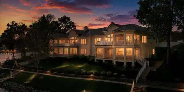 156 Cordoba Point