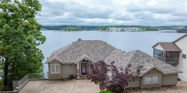 1119 Beacon Pointe Circle