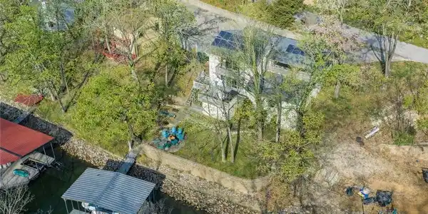 1513 Spring Valley Road