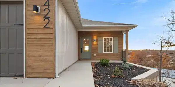 422 Outer Drive