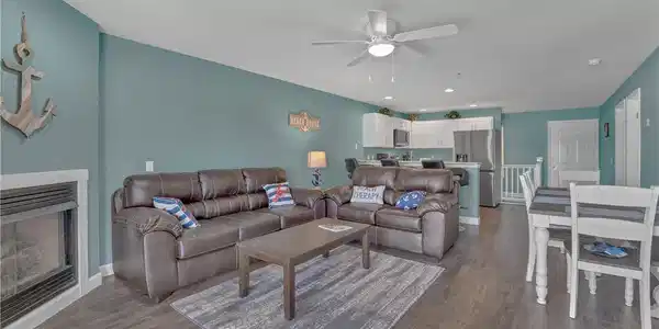 Image 2: Total renovation includes new walls, paint, floori