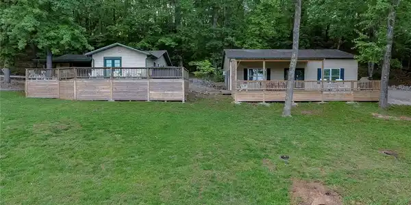 6076 Sioux Trail