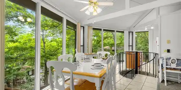 130 Tree Top Drive