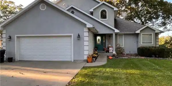 1396 Robyn Court
