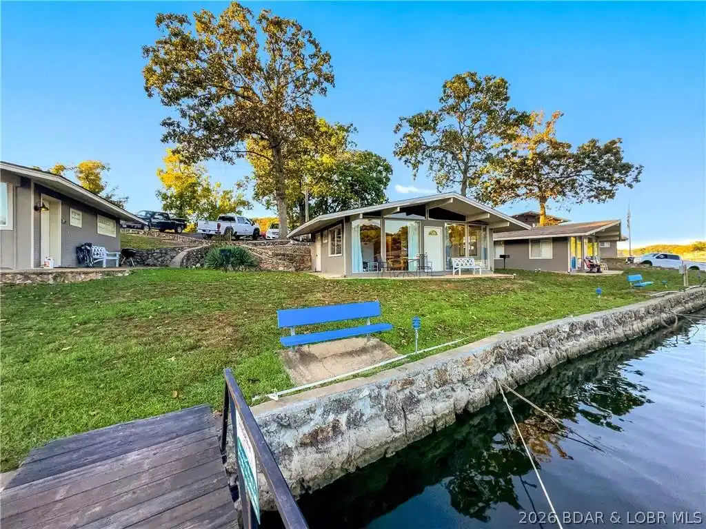 Image 1: Lake Cabin w/Dock Slip