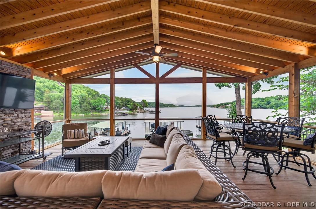 Image 2: Extended outdoor living