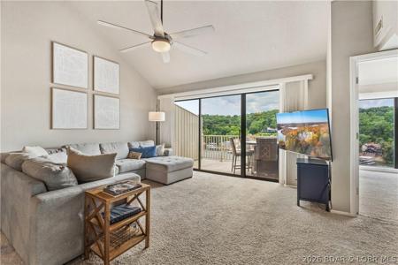 1035 Indian Pointe